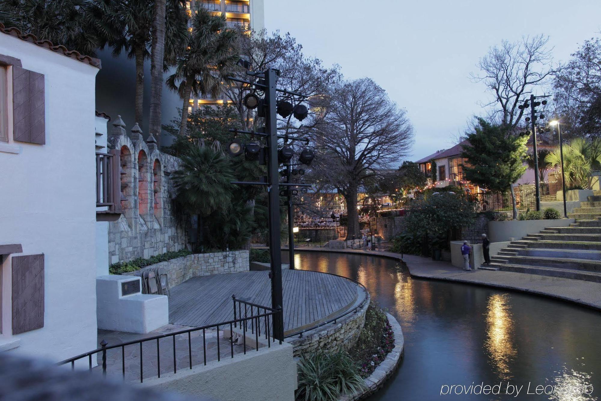 Comfort Suites Alamo-River Walk San Antonio Exteriör bild